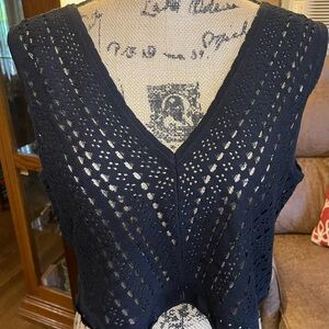 All Saints Black Crochet V-Neck  cropped top. Pull over ready. Sz L  NWT